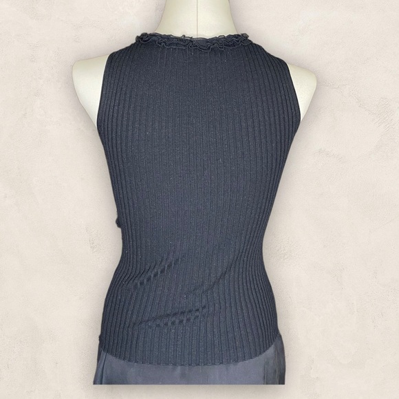 Sleeveless Black Ruffled Sweater - Picture 3 of 4